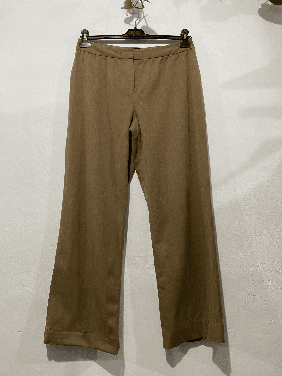 Pantalón café · Cafe