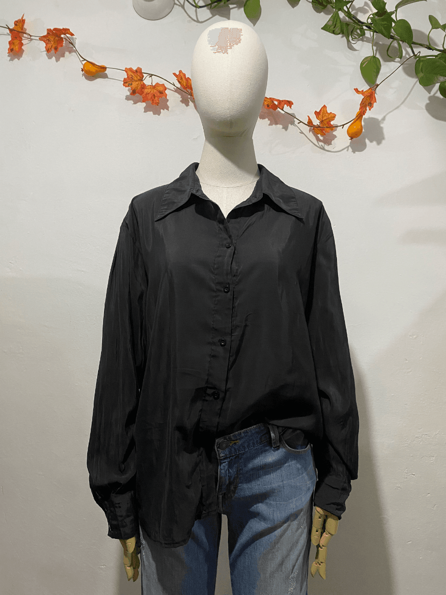 Camisa negra