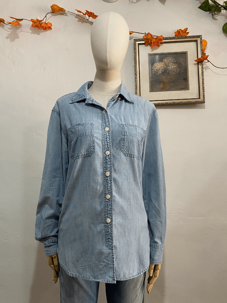 Camisa de mezclilla azul claro