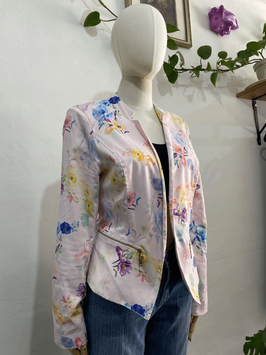 Blazer estampado floral · Rosa